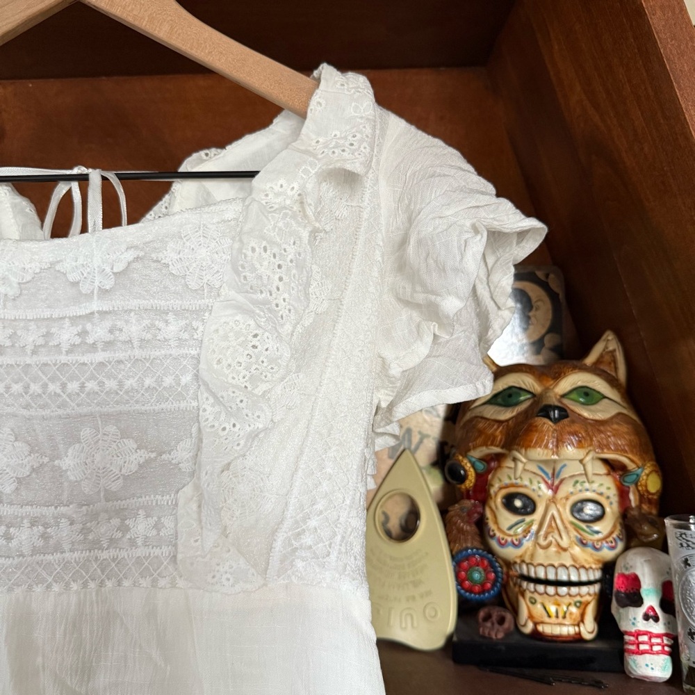 Selfie Leslie - Say You Love Me Embroidery and Frill Detail Dress White size xs - Picture 3 of 8